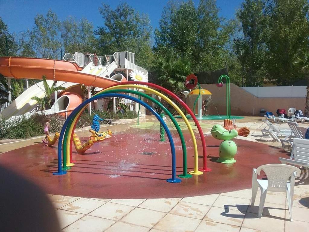 מלון ולראס-פלאז' Camping Les Sables Du Midi מראה חיצוני תמונה